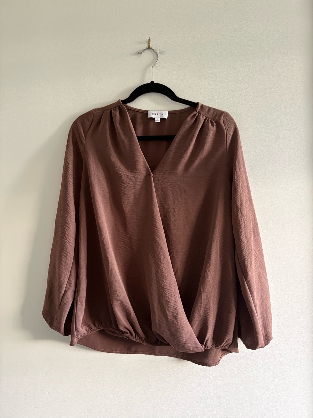 Gilli Chocolate Brown Surplice Long Sleeve Blouse Sz XS